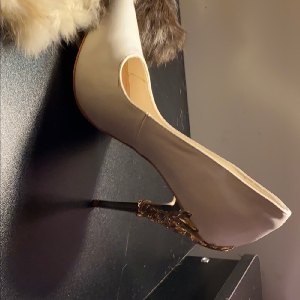 Club shoes